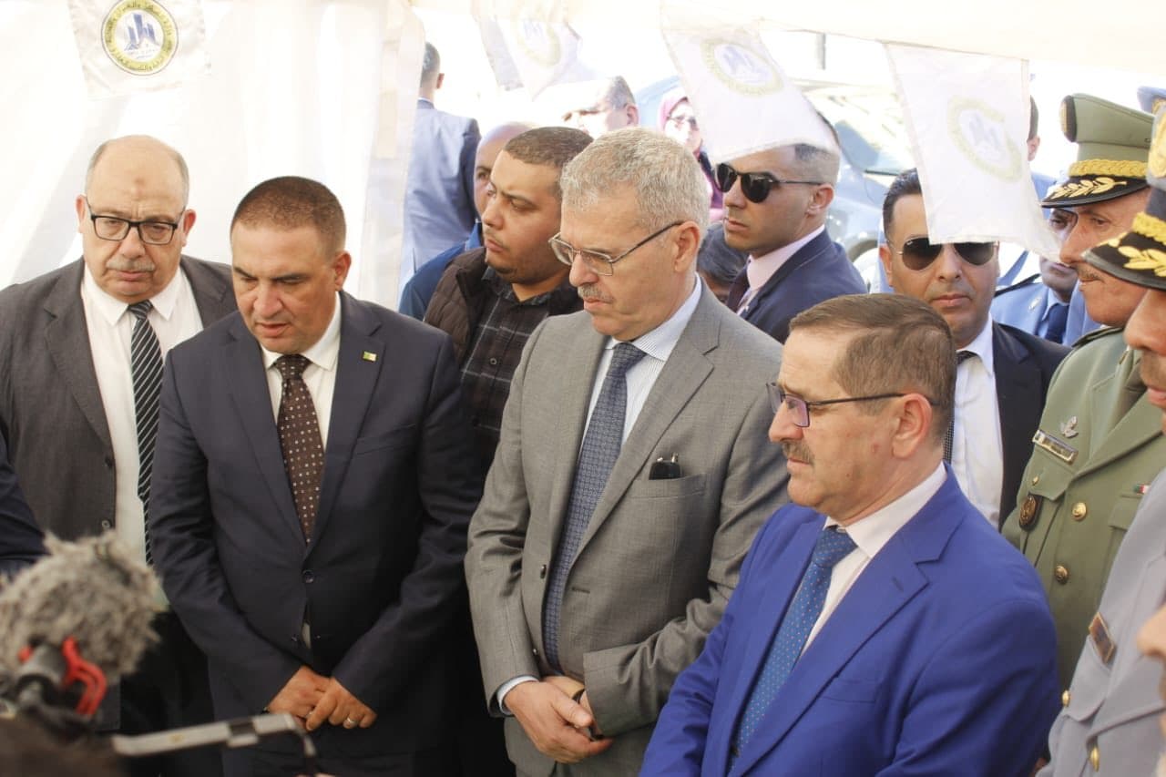 المدير العام للجمارك يشرف بسيدي بلعباس على انطلاق البرنامج الوطني للسكن الترقوي المدعم لمنتسبي الجهاز