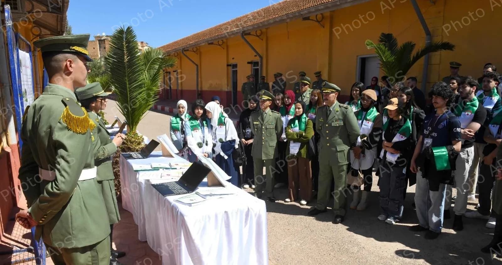 تنظيم أبواب مفتوحة على المدرسة العليا للإدارة العسكرية "المرحوم المجاهد أخاموخ الحاج موسى" لوهران