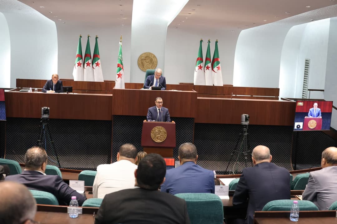 السيد سعيود يؤكد مواصلة الدولة مسعاها لتكريس الديمقراطية التشاركية