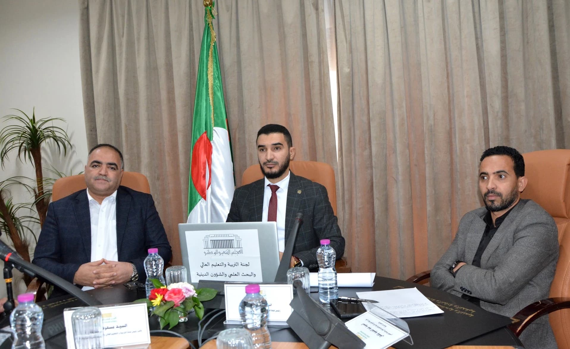 المدير العام للديوان الوطني للخدمات الجامعية يقدم عرضا أمام اللجنة المختصة