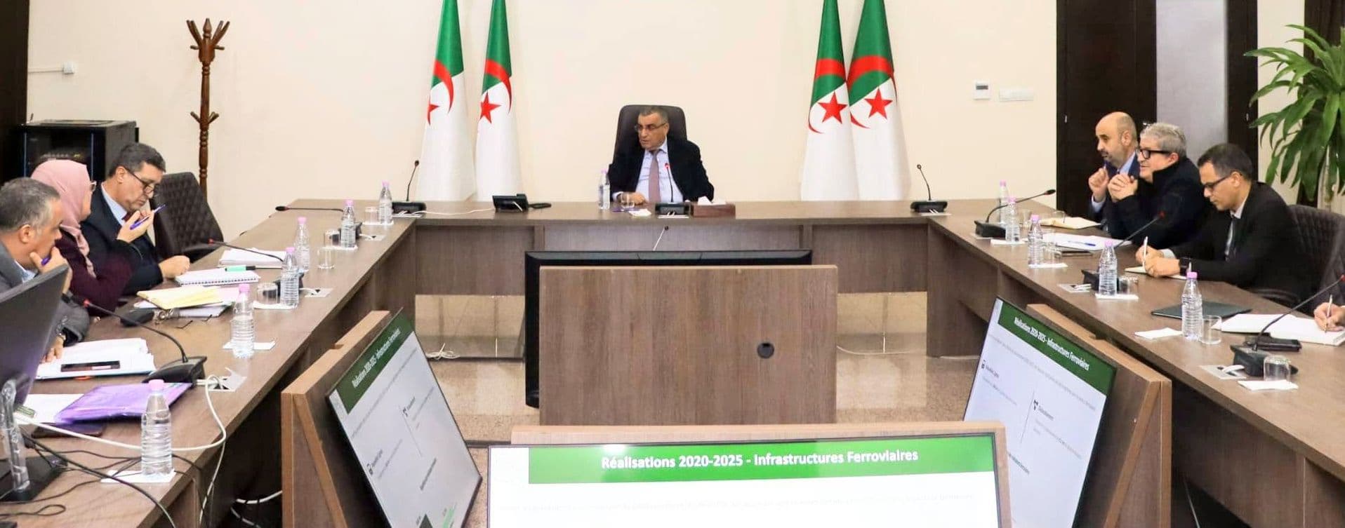 جلاوي يترأس اجتماعا لاستعراض حصيلة القطاع للفترة 2020-2025