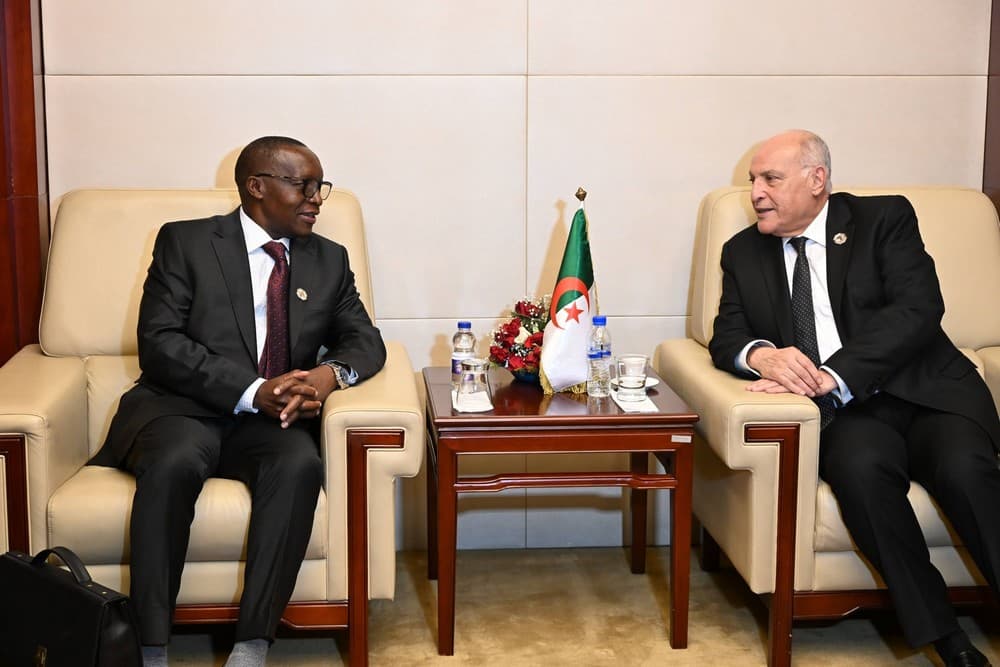 عطاف يجري بأديس أبابا محادثات ثنائية مع نظيره البوروندي