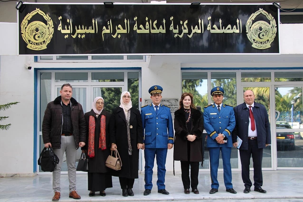 السيدة شرفي تزور المصلحة المركزية لمكافحة الجرائم السيبرانية للأمن الوطني