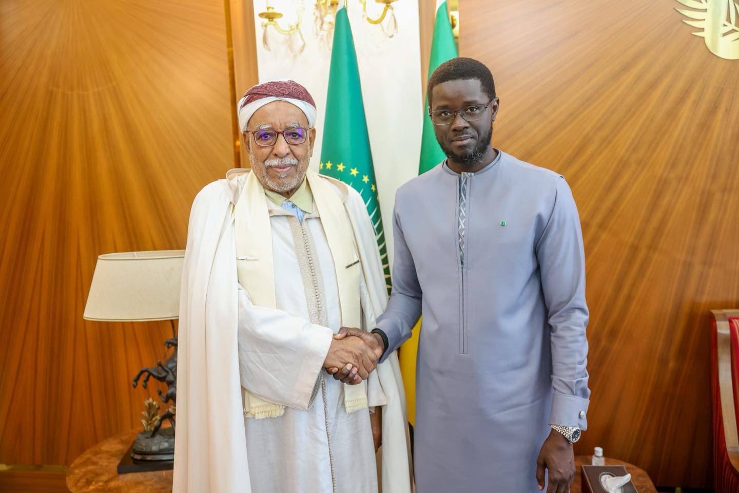 الخليفة العام للطريقة التيجانية يستقبل من قبل الرئيس السنغالي
