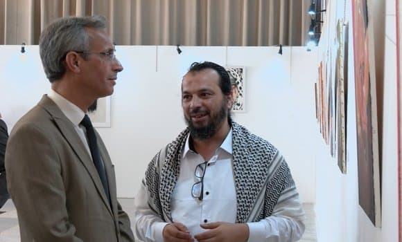افتتاح المعرض الفني الجماعي "من تحت الركام غزة بالألوان"   