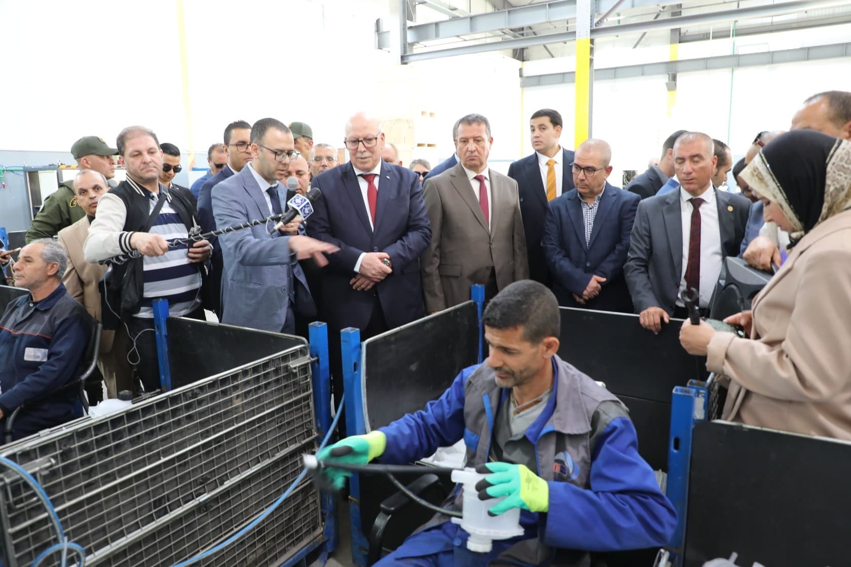 وزير الصناعة يدشن وحدتين صناعيتين بولاية أم البواقي