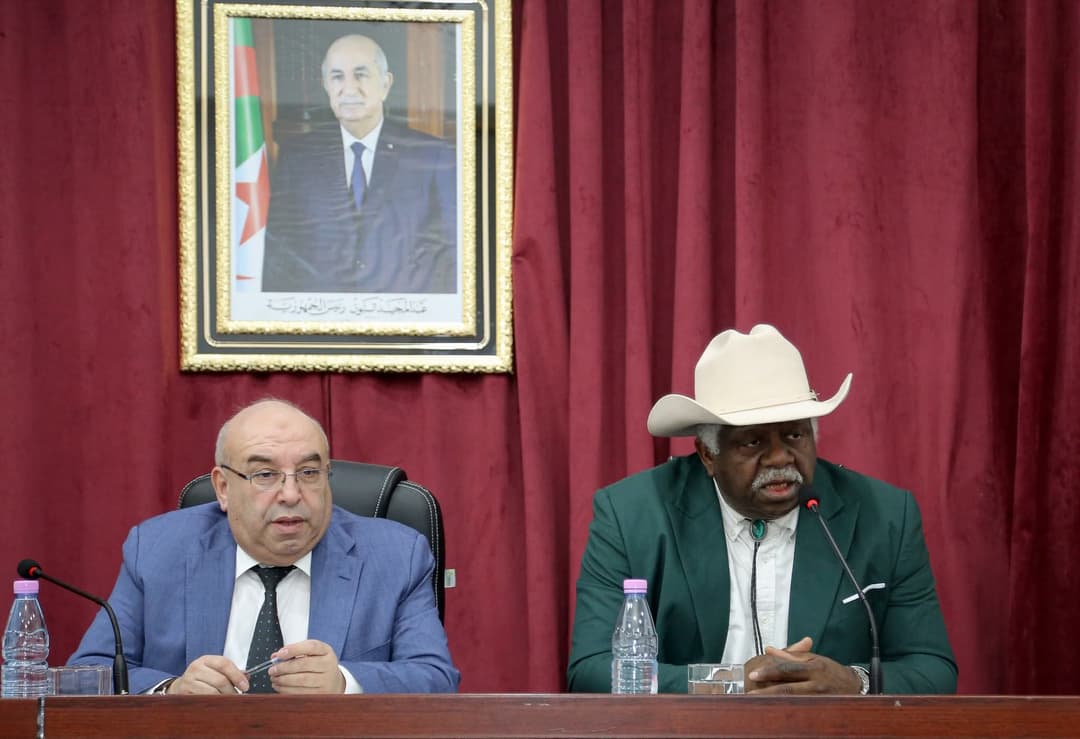 قويدري يترأس اجتماعا لمتابعة مشروع إنجاز مركز للبحث في علم الفيروسات ومصنع لإنتاج اللقاحات