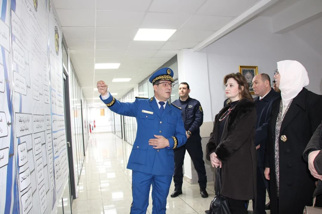 السيدة شرفي تزور المصلحة المركزية لمكافحة الجرائم السيبرانية للأمن الوطني