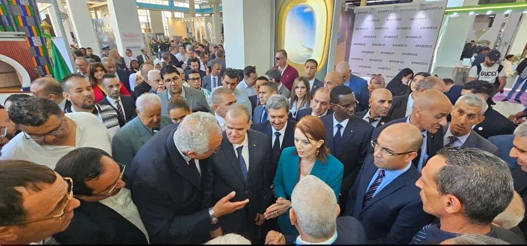 السيدة مداحي تشرف على افتتاح فعاليات الطبعة الـ25 للصالون الدولي للسياحة والأسفار