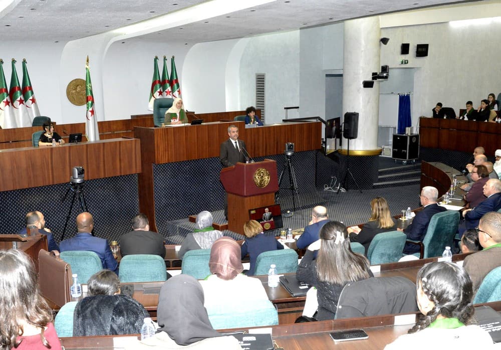 اللجنة الوطنية لجودة التعليم توصي بالتركيز على المواد الأساسية لكل شعبة في طور الثانوي