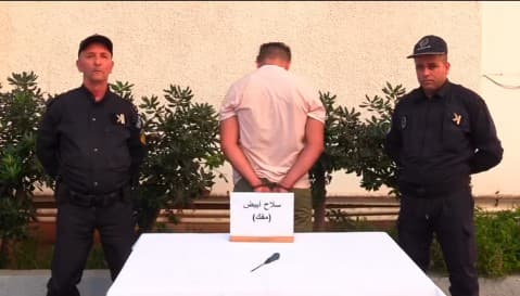 الجزائر العاصمة: توقيف شخص اعتدى على امرأة بمفك براغي بمحطة الخروبة 