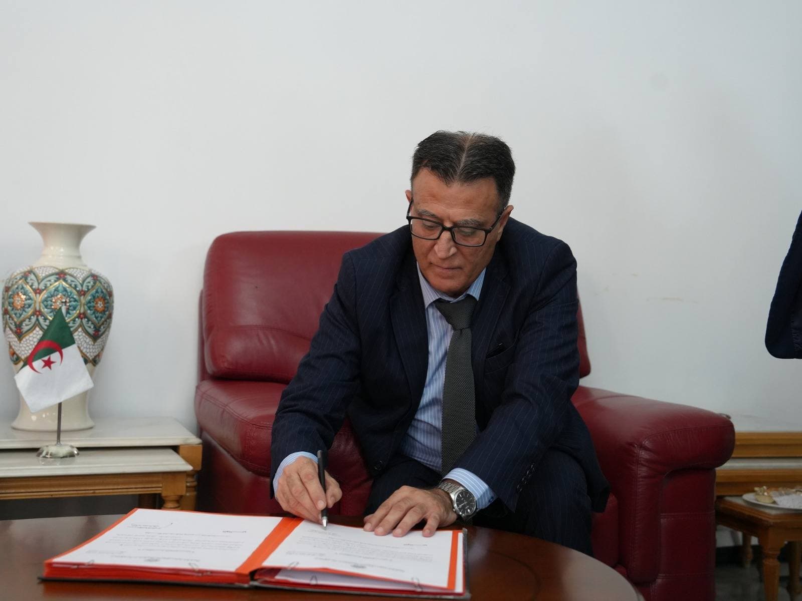 ولاة الجمهورية يشرفون على تنصيب الاطارات المحلية المعنيين بالحركة الجزئية الأخيرة