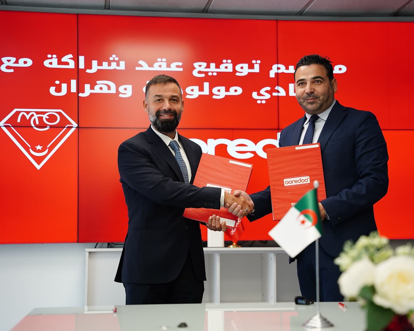 متعامل الهاتف النقال "أوريدو" يوقع عقد شراكة مع نادي مولودية وهران