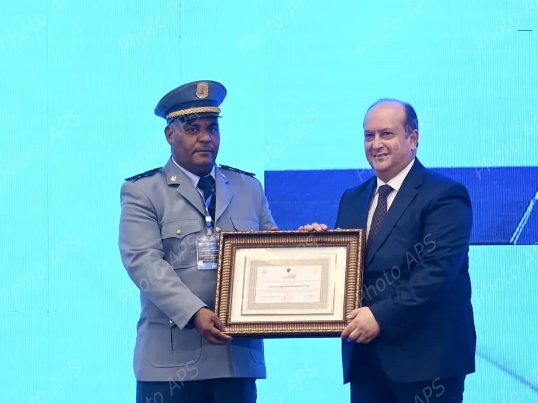 بتكليف من رئيس الجمهورية, الوزير الأول يشرف على مراسم إحياء اليوم الدولي لمكافحة المخدرات
