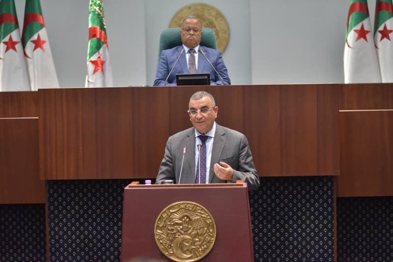 تنسيق بين وزارتي الأشغال العمومية و الداخلية لإعادة تأهيل الممهلات غير المطابقة للمعايير