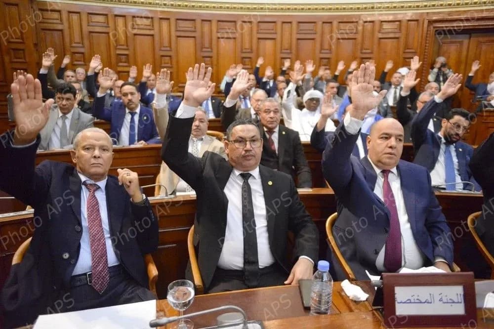 المصادقة على نص القانون العضوي المتعلق بالقانون الأساسي للقضاء