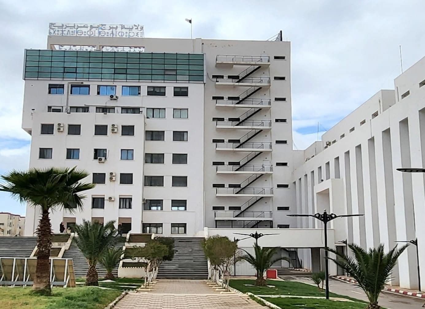 برج بوعريريج: 7ر2 مليار دج لتعزيز التجهيزات المرافقة للبرامج السكنية  