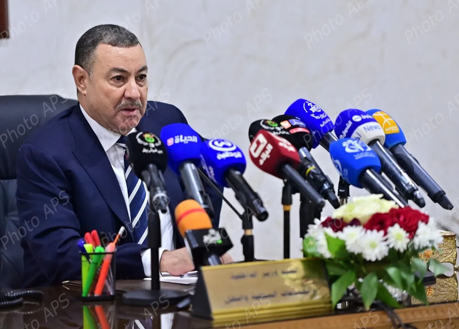 السيد سعيود يجتمع مع ممثلي نقابات الناقلين