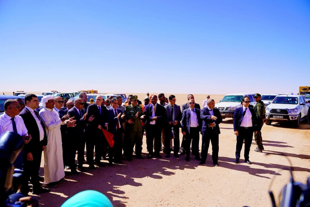 أدرار: وزير الصناعة يعاين مشروع الخط الثاني للإنتاج بوحدة الإسمنت لمجمع جيكا ببلدية تيمقطن