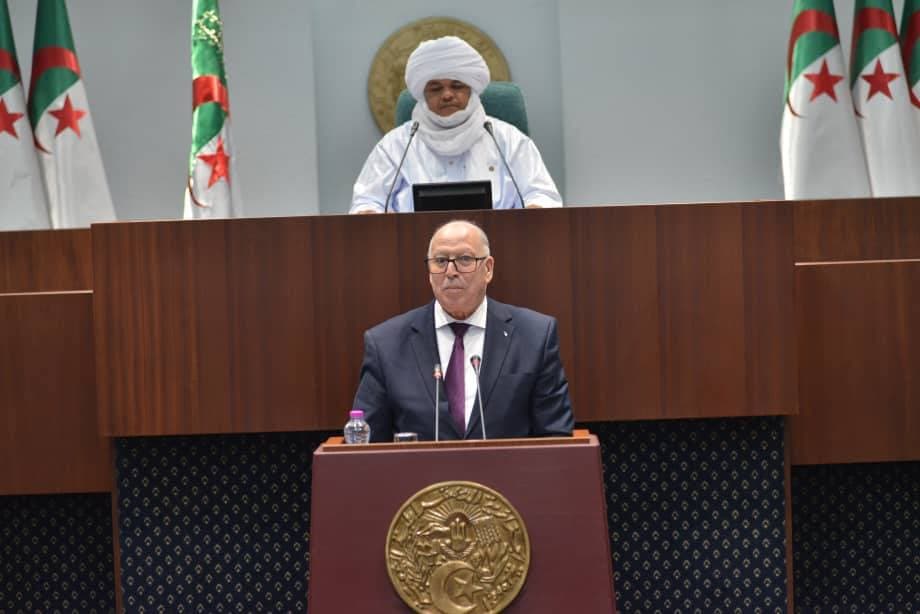 

 
الجهود متواصلة لرفع مساهمة قطاع الصناعة في الناتج الداخلي الخام إلى 13 بالمائة آفاق 2027 
