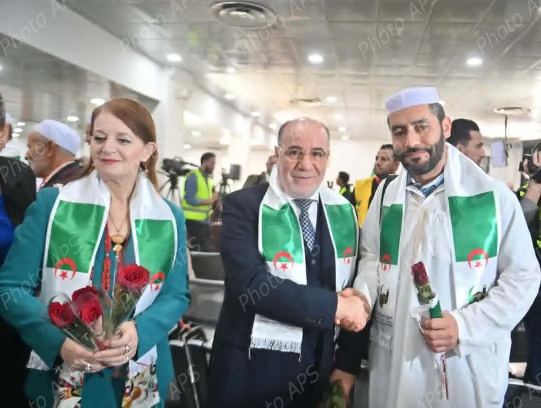 حج 1447هـ/2026م: مغادرة أول فوج من الحجاج  الجزائريين إلى البقاع المقدسة