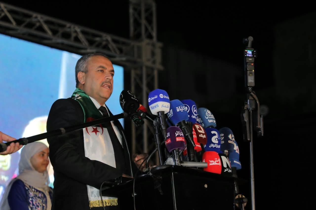 وزير التربية الوطنية يعلن عن ترقية المهرجان الوطني للمسرح المدرسي إلى منافسة وطنية في هذا الفن الثقافي