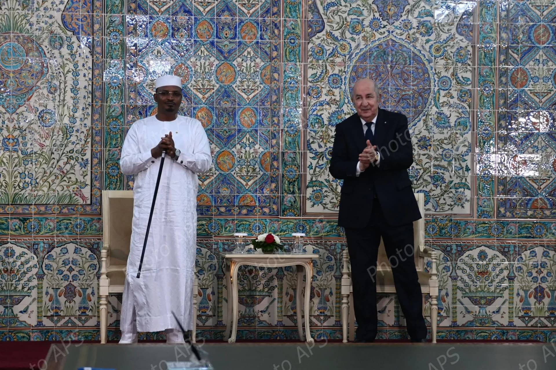 رئيس الجمهورية يشرف رفقة نظيره التشادي على مراسم التوقيع على اتفاقيات ومذكرات تفاهم للتعاون الثنائي