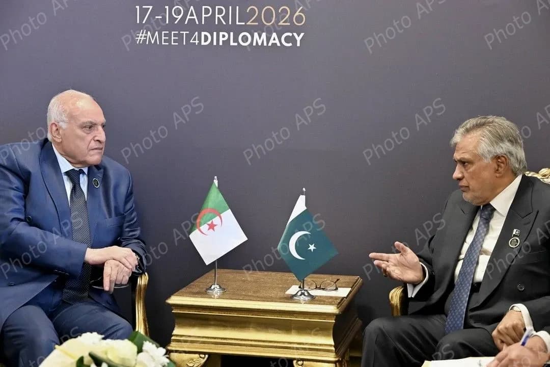 عطاف يجري بأنطاليا محادثات ثنائية مع نظيره الباكستاني