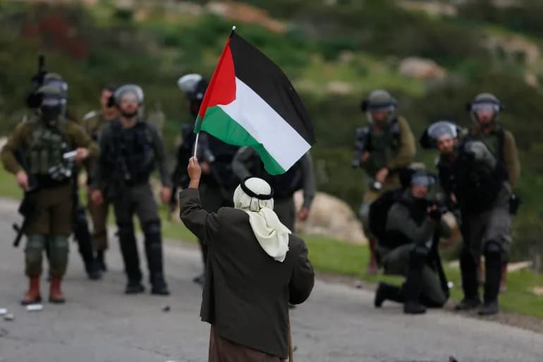 ذكرى خالدة وعنوان للتمسك بالأرض والدفاع عنها