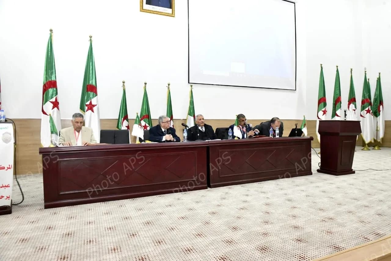  دور جمعية العلماء المسلمين الجزائريين في توعية وتربية الناشئة من 