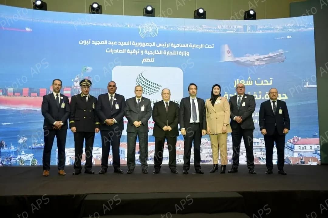 الوزير الأول يشرف على الحفل الخاص بجائزة رئيس الجمهورية لأحسن مُصدِّر لسنة 2025