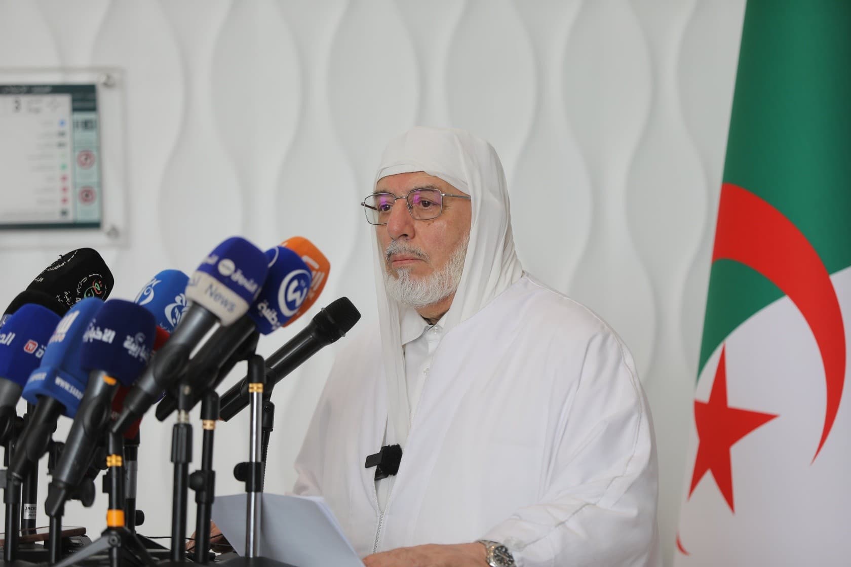 ": ندوة علمية بالعاصمة تحت عنوان " أمجاد خالدة وانتصارات تتجدد 