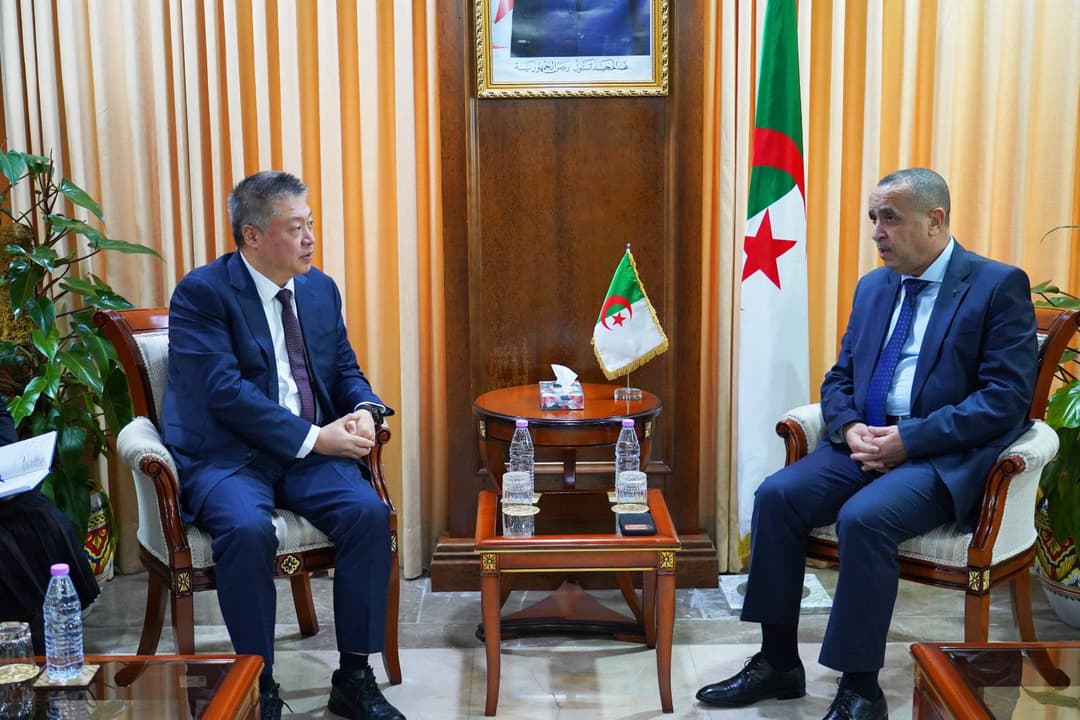 طاقة: السيد عجال يستقبل وفدا من شركة "هواوي" الصينية 