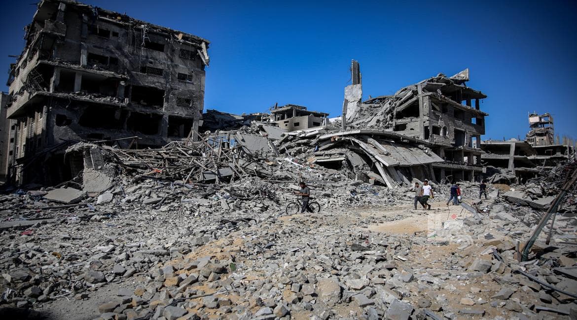 لطرق المدمرة في غزة تعيق إيصال المساعدات الغذائية  