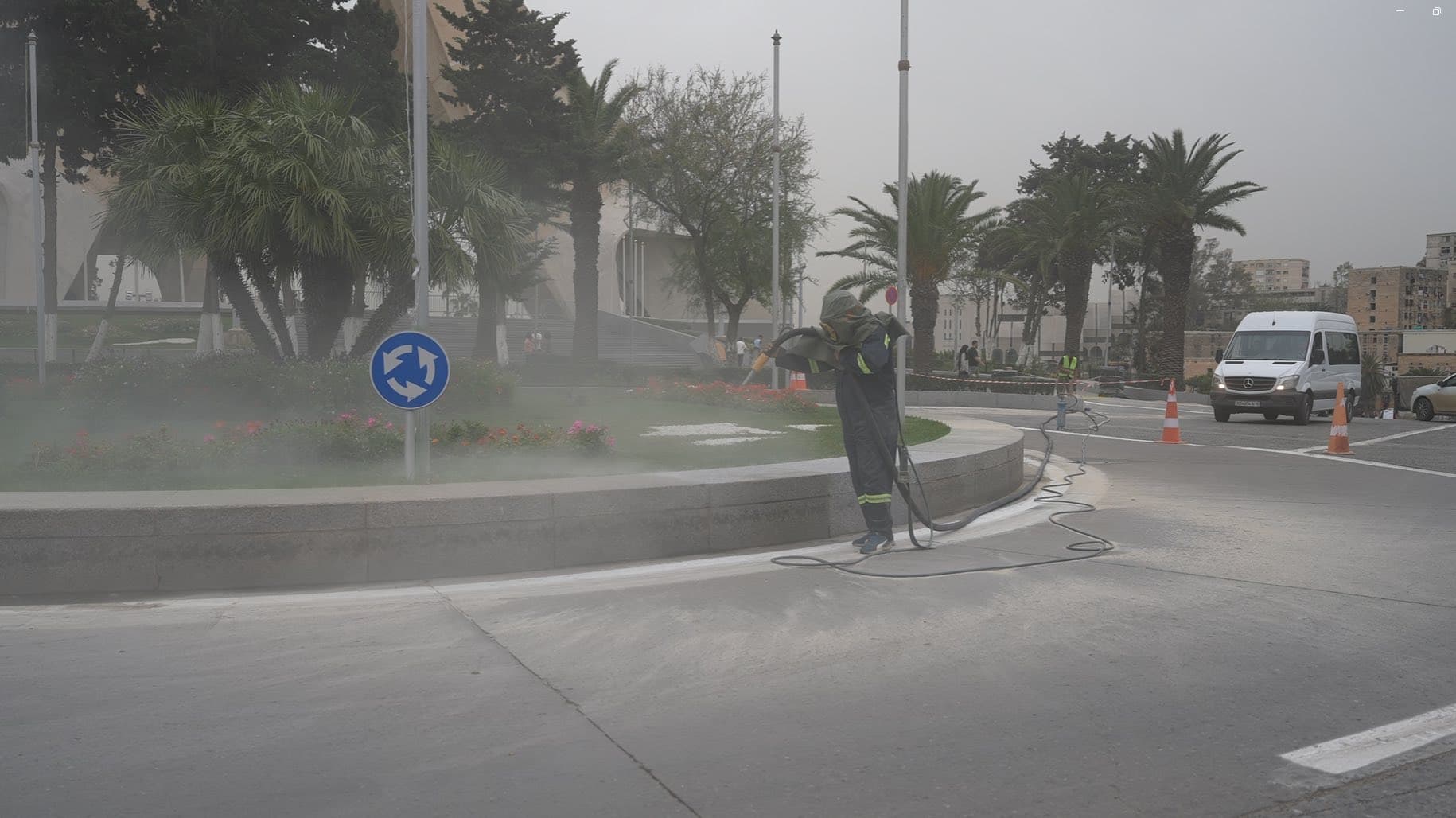 الوزير والي ولاية الجزائر يتفقد أشغال تهيئة رياض الفتح 