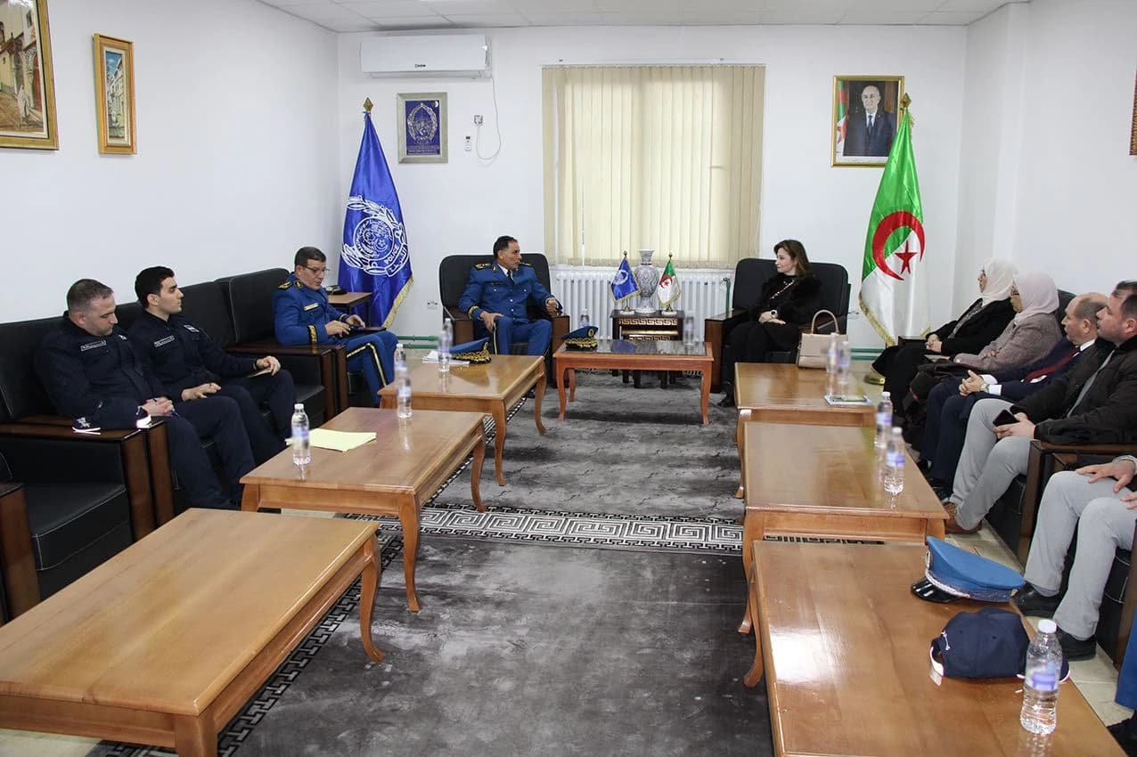 السيدة شرفي تزور المصلحة المركزية لمكافحة الجرائم السيبرانية للأمن الوطني