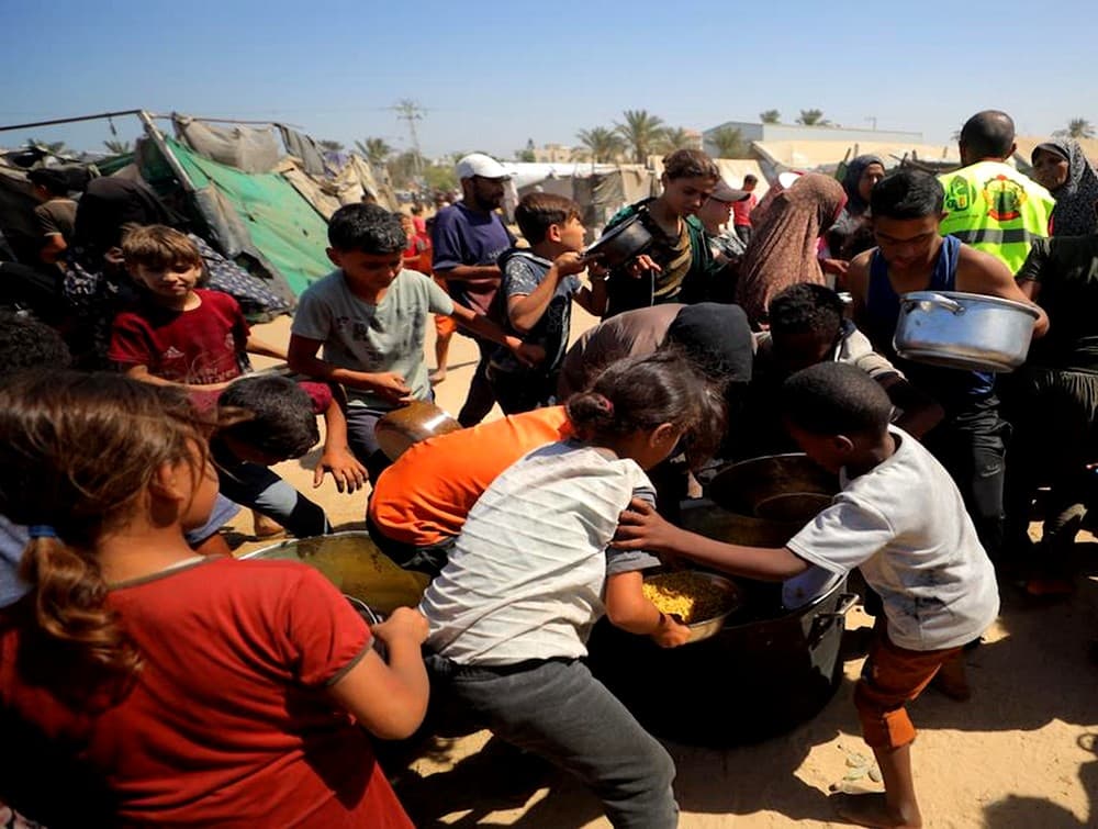 الاتحاد الأوروبي: المعاناة الإنسانية في غزة لا تزال مستمرة ونطالب الكيان الصهيوني السماح بإدخال المساعدات