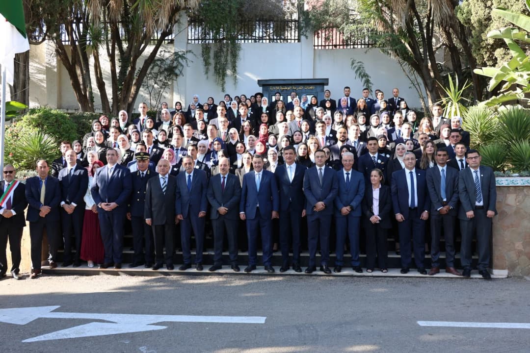 السيد سعيود يشرف على تخرج الدفعة الـ 53 لطلبة المدرسة الوطنية للإدارة