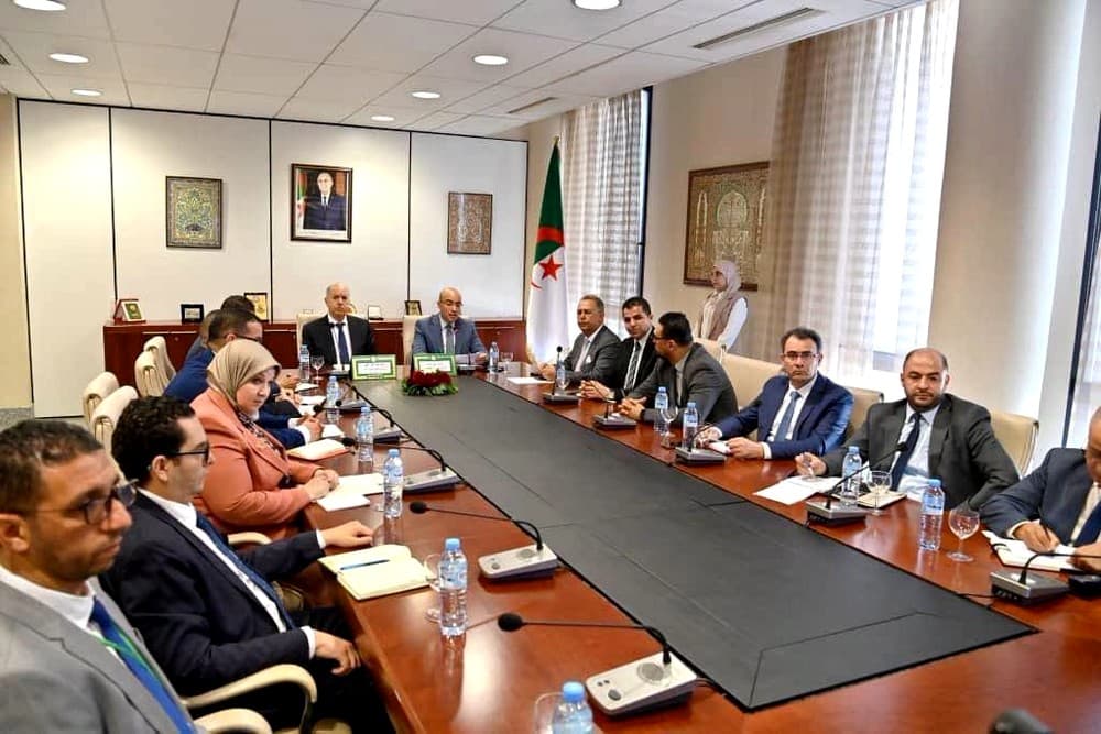 افتتاح الأيام الإعلامية للتعريف بآلية الانتساب الإرادي للنظام الوطني للتقاعد والضمان الاجتماعي لفائدة الجالية الوطنية بالخارج