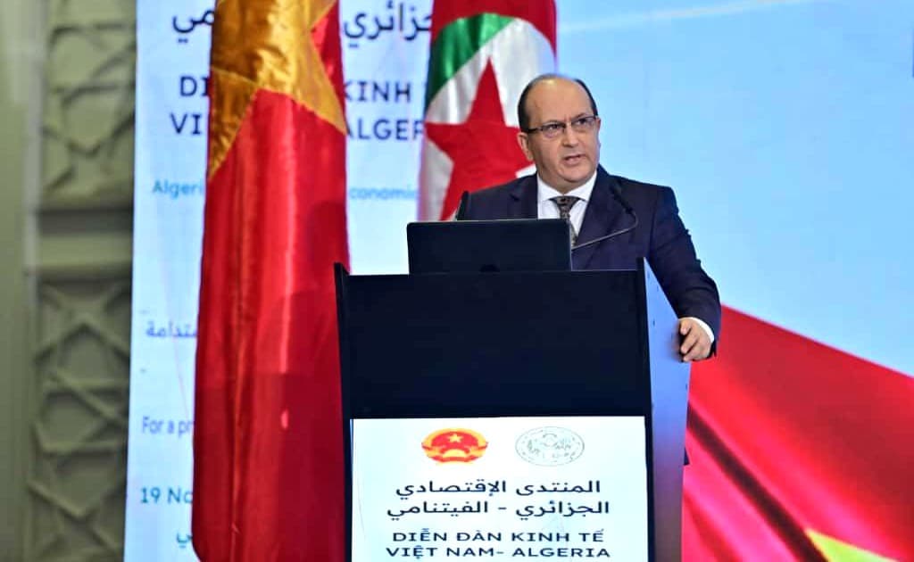 الجزائر-فيتنام: الوزير الأول يدعو رجال الأعمال بالبلدين إلى مضاعفة المبادرات من أجل إقامة شراكات متنوعة
