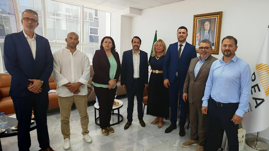  بحث سبل توسيع الشراكات مع الوكالة البوسنية لترقية الاستثمارات الأجنبية