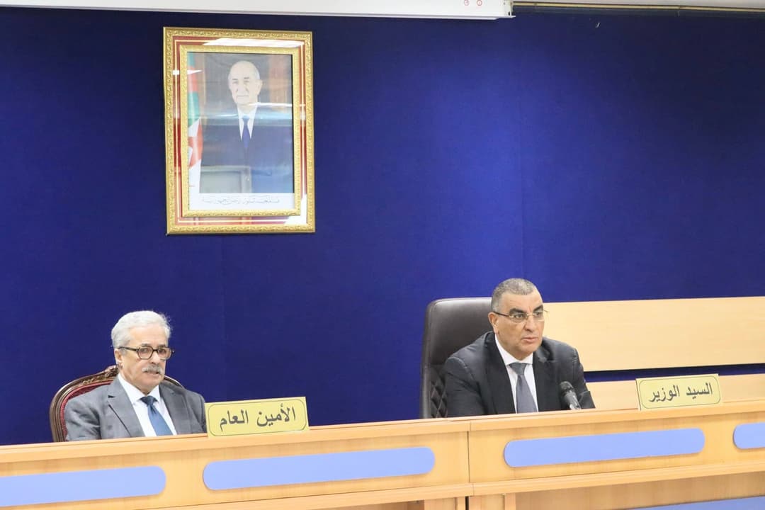 جلاوي يعقد اجتماعا جهويا مع مدراء الأشغال العمومية