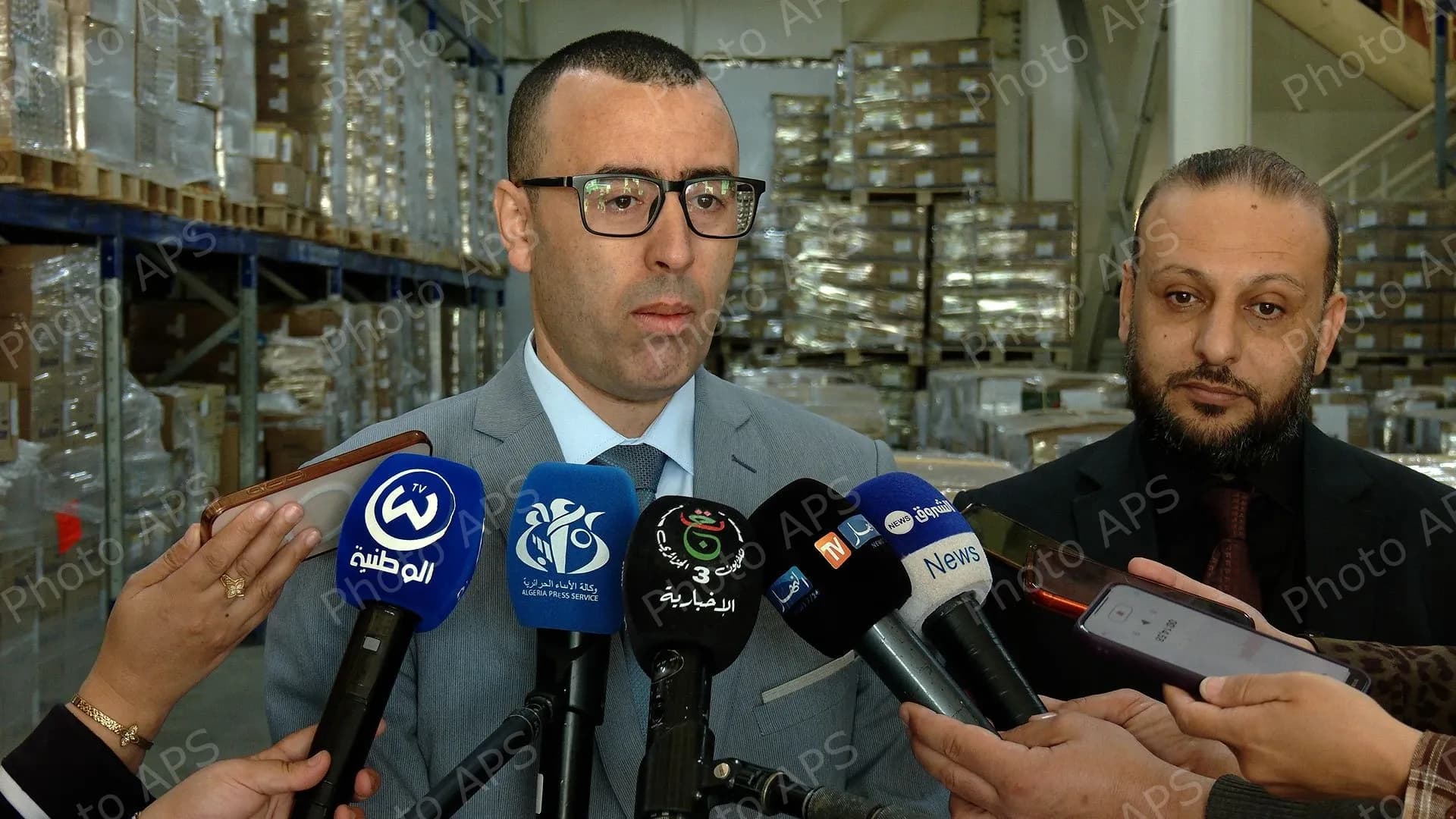  نقل 7 أطنان من الأدوية والمستلزمات الطبية إلى البقاع المقدسة 
