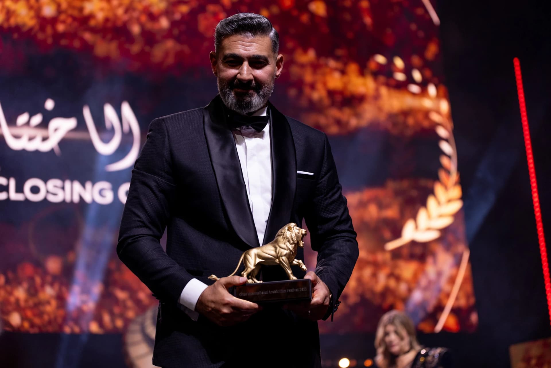 تتويج الفيلم العراقي الطويل "أناشيد آدم" بجائزة "الوهر الذهبي"