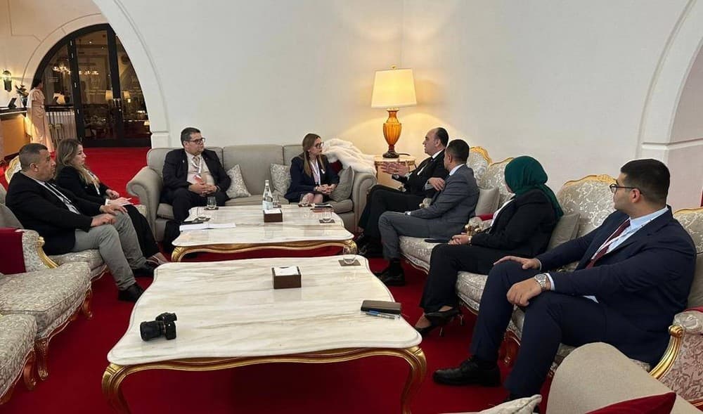 مسراتي تلتقي بالدوحة مع رئيس هيئة الرقابة الإدارية المصرية