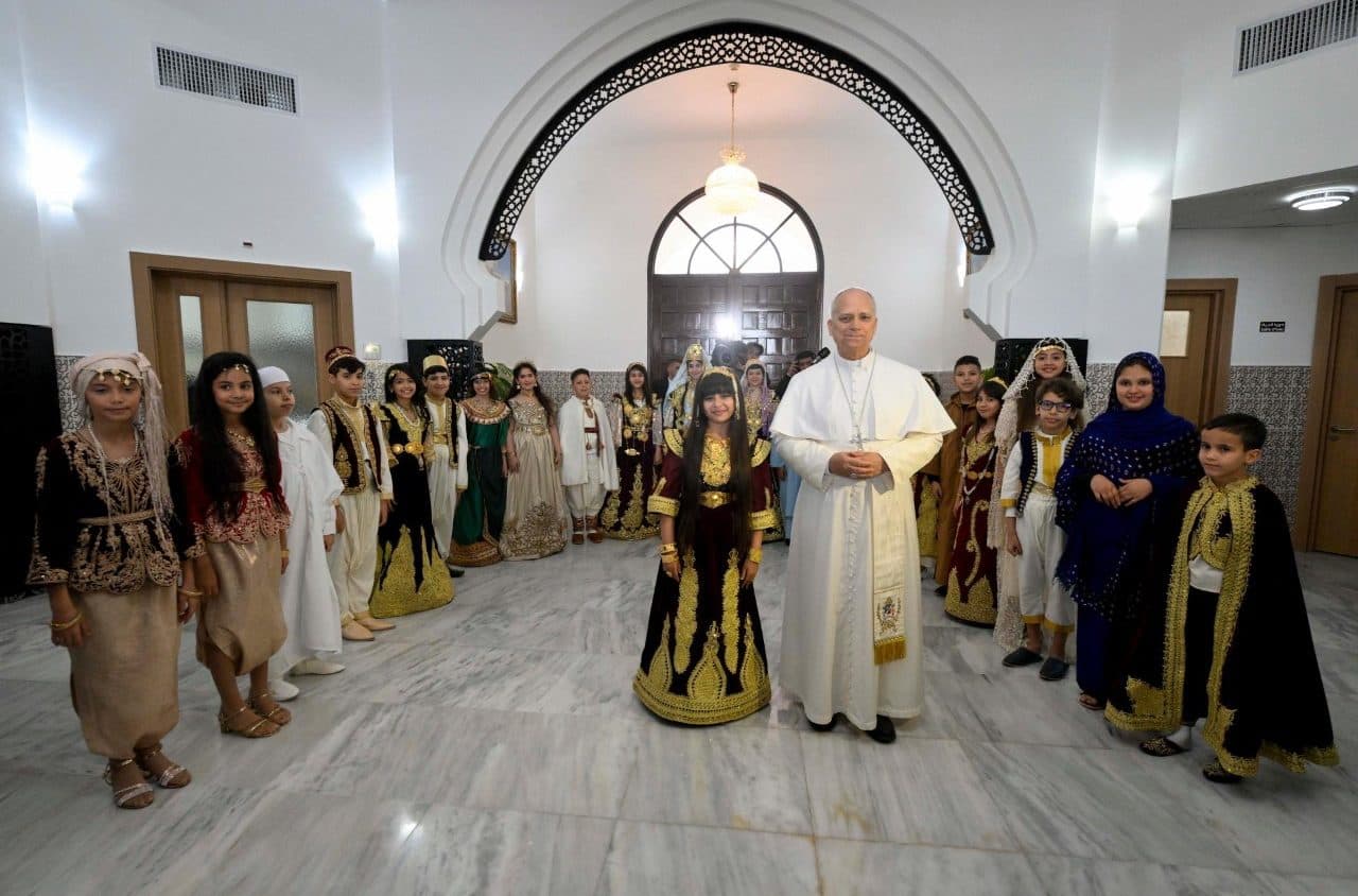 البابا ليون الرابع عشر يصل إلى عنابة