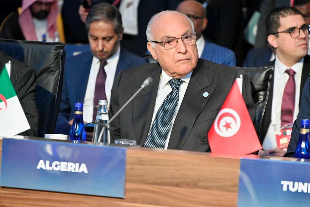 وزير الشؤون الخارجية والجالية الوطنية بالخارج والشؤون الإفريقية, السيد أحمد عطاف في كلمة خلال أشغال الدورة ال51 لمجلس وزراء خارجية الدول الأعضاء في منظمة التعاون الإسلامي