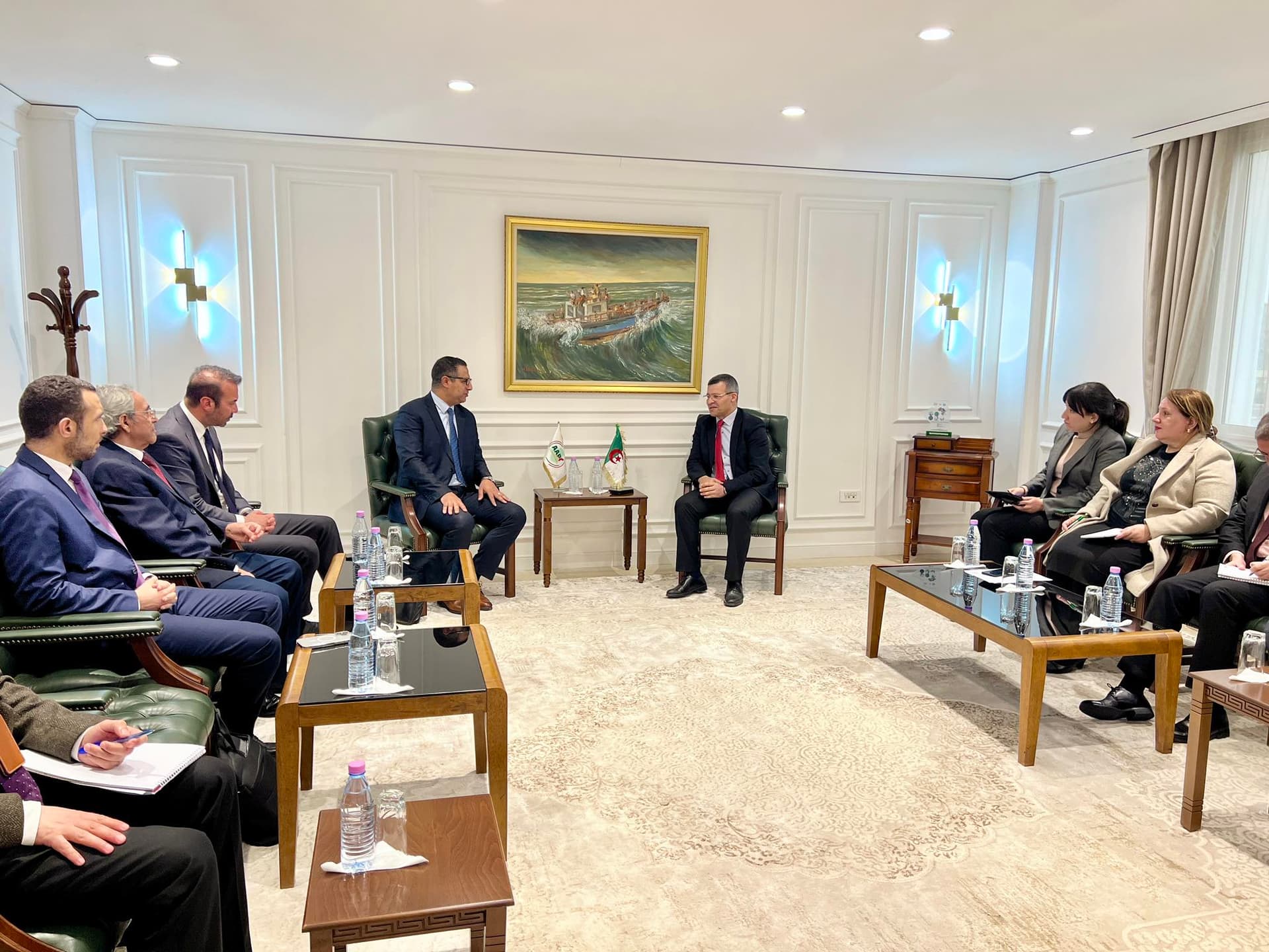 اجتماع لمتابعة مشروع تثمين خام الحديد بمنجم غارا جبيلات