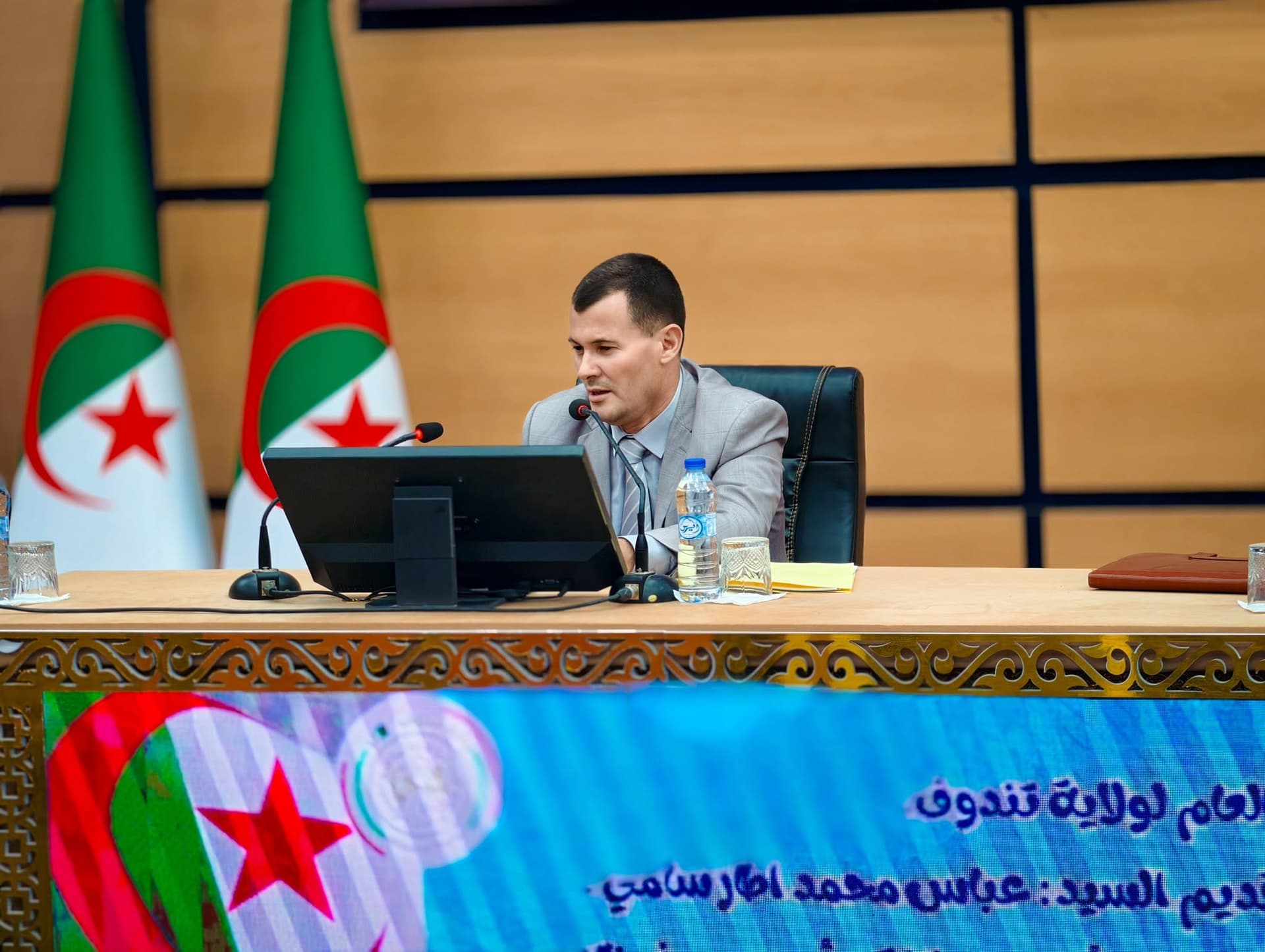 التأكيد بتندوف على أهمية تعزيز آليات تسيير الوثائق الادارية وحفظها 