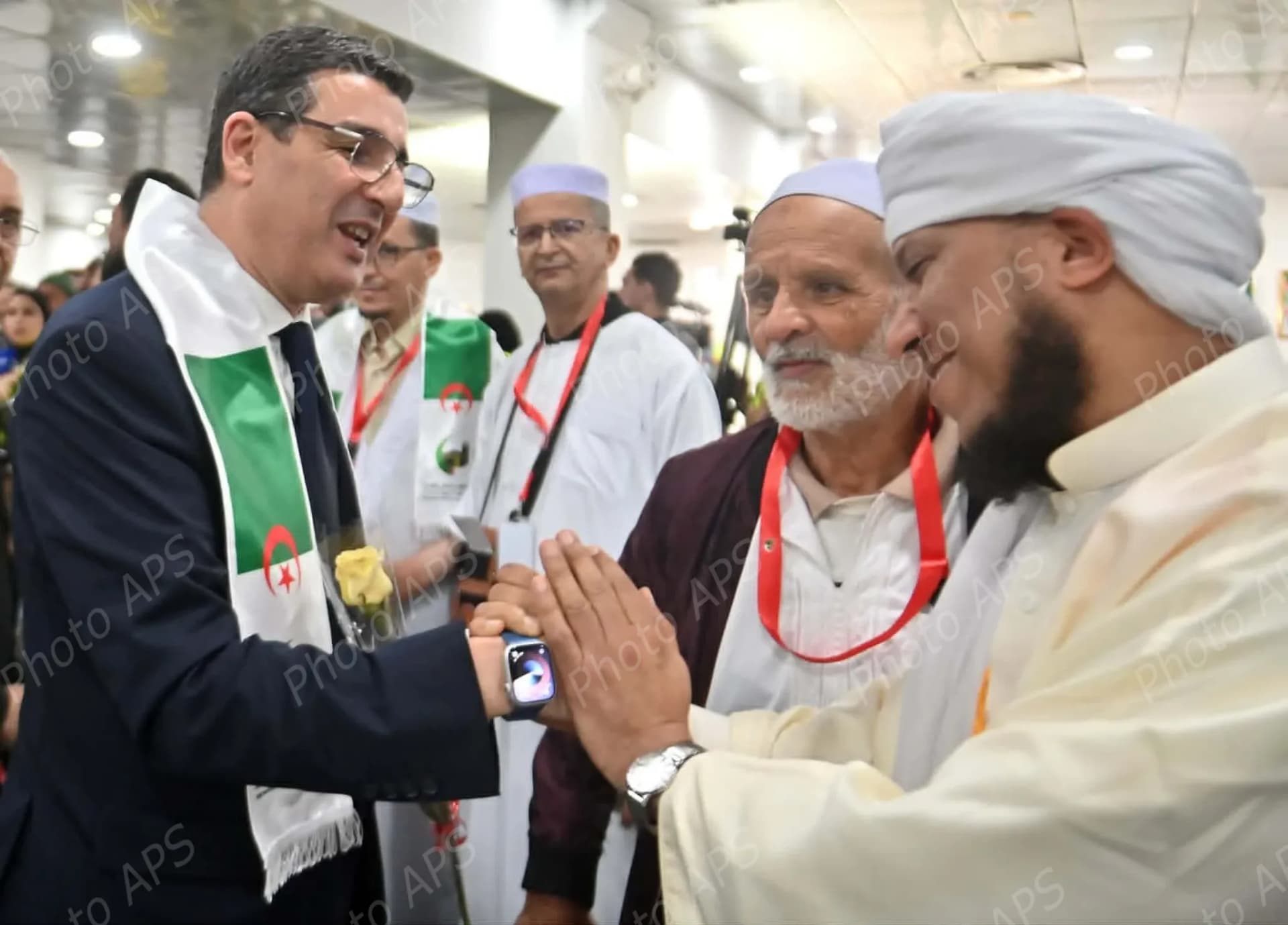 حج 1447هـ/2026م: مغادرة أول فوج من الحجاج  الجزائريين إلى البقاع المقدسة